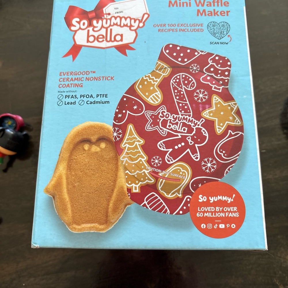 Abella Red Festive Mini Waffle Maker